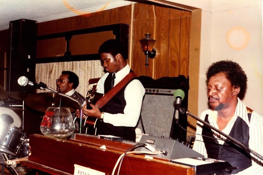 Remembering Russell Malone: A Jazz Guitarist’s Legacy 2 Remembering Russell Malone: A Jazz Guitarist’s Legacy